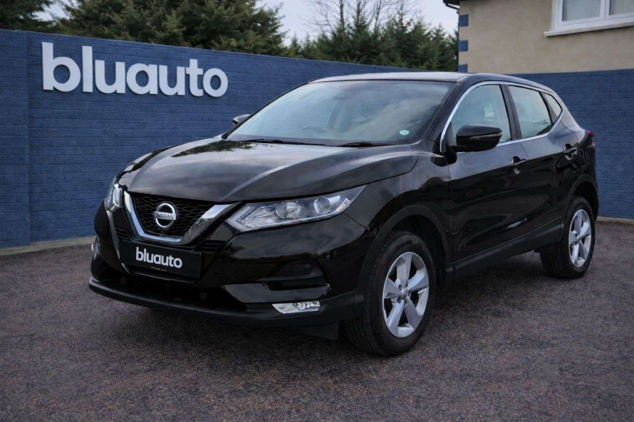 A 2019 NISSAN QASHQAI 1.3 DIG-T Acenta Premium SUV 5dr Petrol Manual Euro 6 (s/s) (140 ps) A 2019 NISSAN QASHQAI 1.3 DIG-T Acenta Premium SUV 5dr Petrol Manual Euro 6 (s/s) (140 ps)