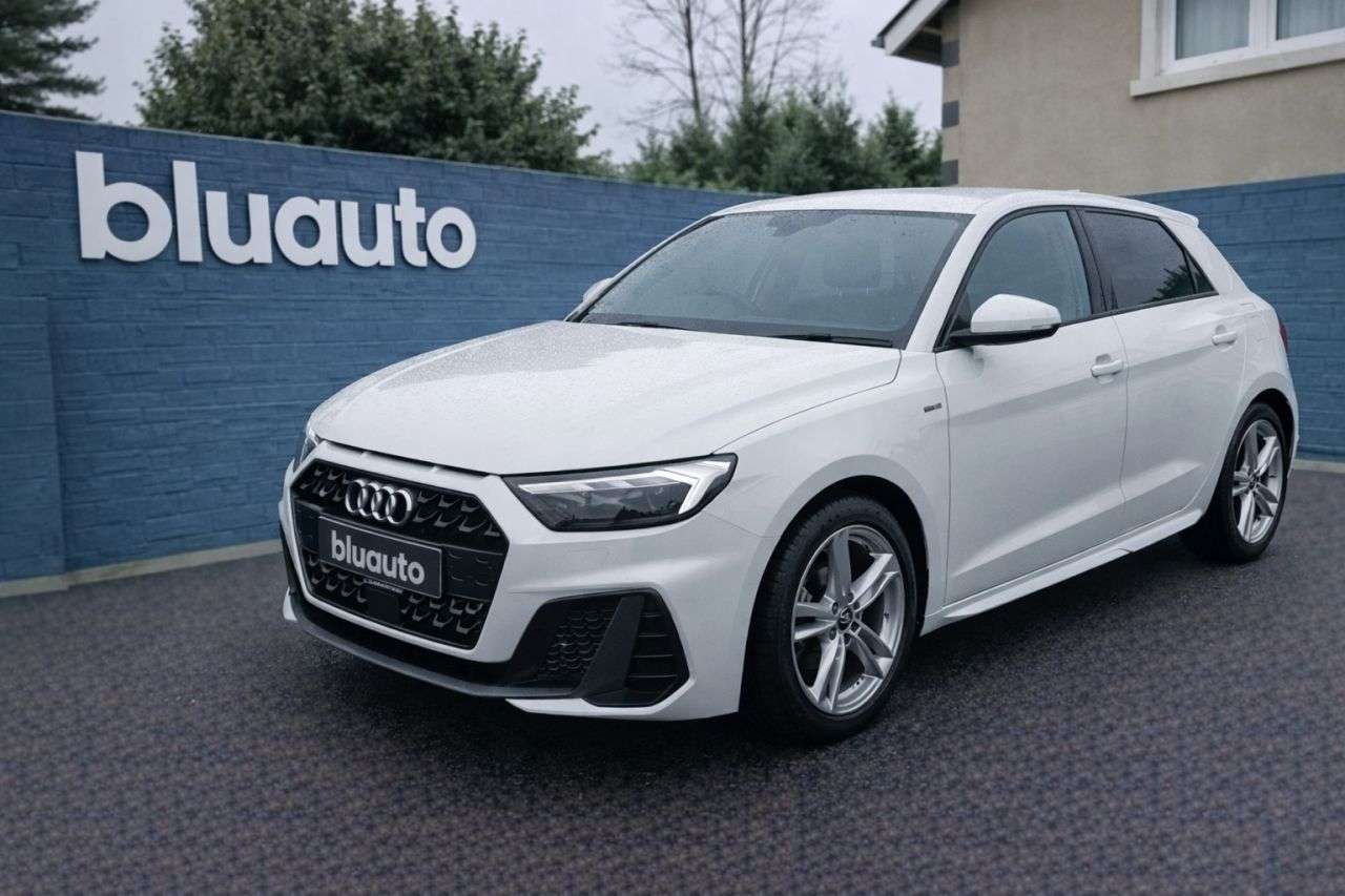 A 2019 AUDI A1 1.0 TFSI 30 S line Sportback 5dr Petrol Manual Euro 6 (s/s) (116 ps) A 2019 AUDI A1 1.0 TFSI 30 S line Sportback 5dr Petrol Manual Euro 6 (s/s) (116 ps)
