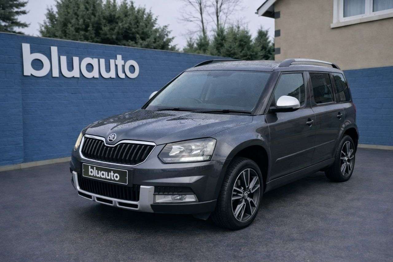 A 2017 SKODA YETI 1.2 TSI SE Drive Outdoor 5dr Petrol DSG Euro 6 (s/s) (110 ps) A 2017 SKODA YETI 1.2 TSI SE Drive Outdoor 5dr Petrol DSG Euro 6 (s/s) (110 ps)