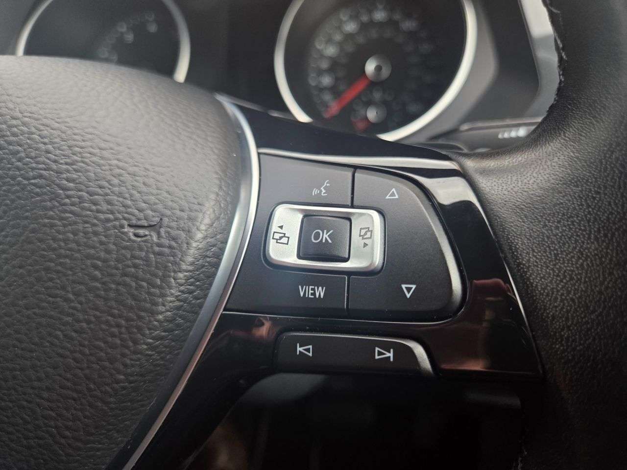 2019 VOLKSWAGEN TIGUAN 2019 VOLKSWAGEN TIGUAN