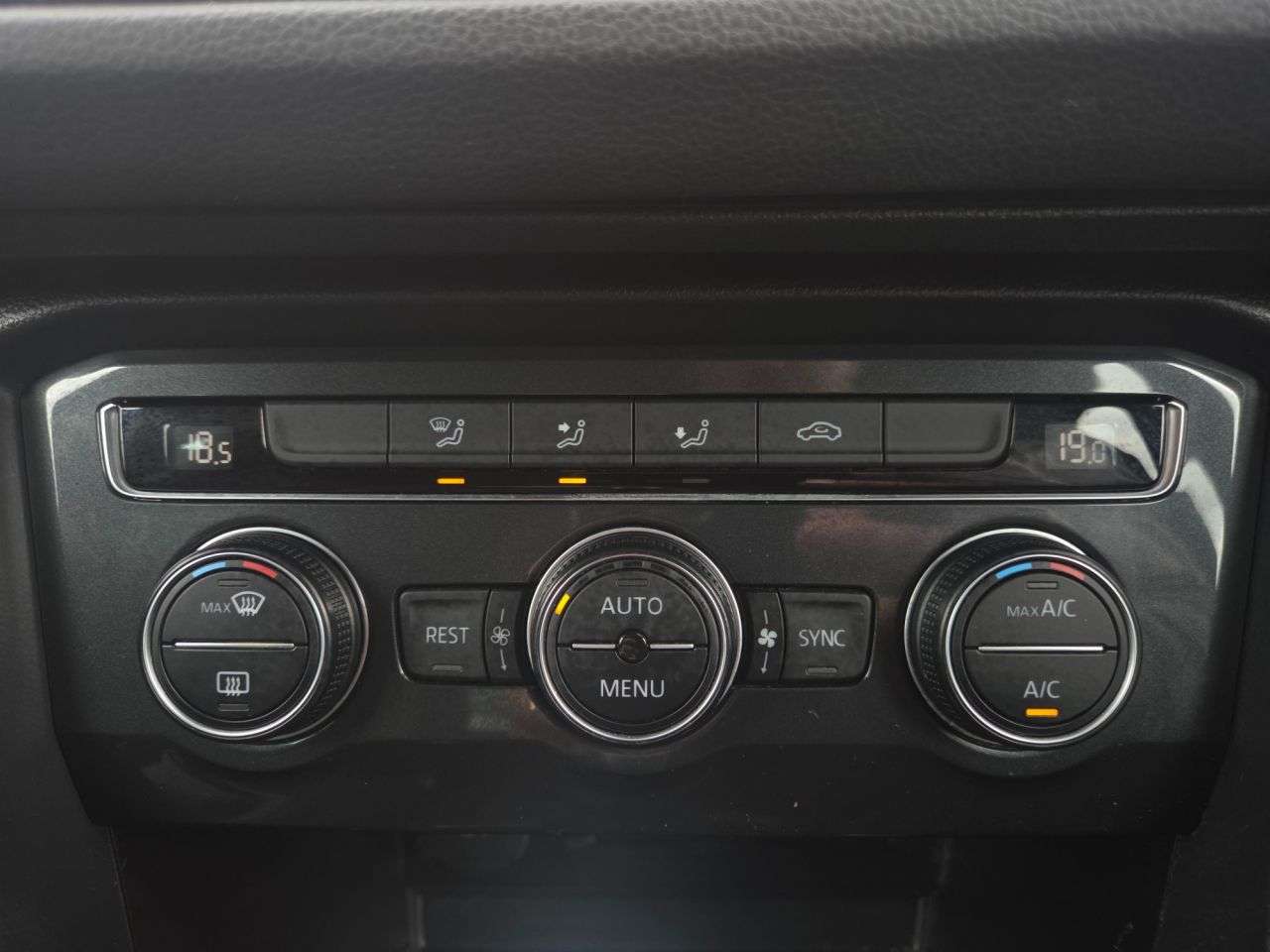 2019 VOLKSWAGEN TIGUAN 2019 VOLKSWAGEN TIGUAN
