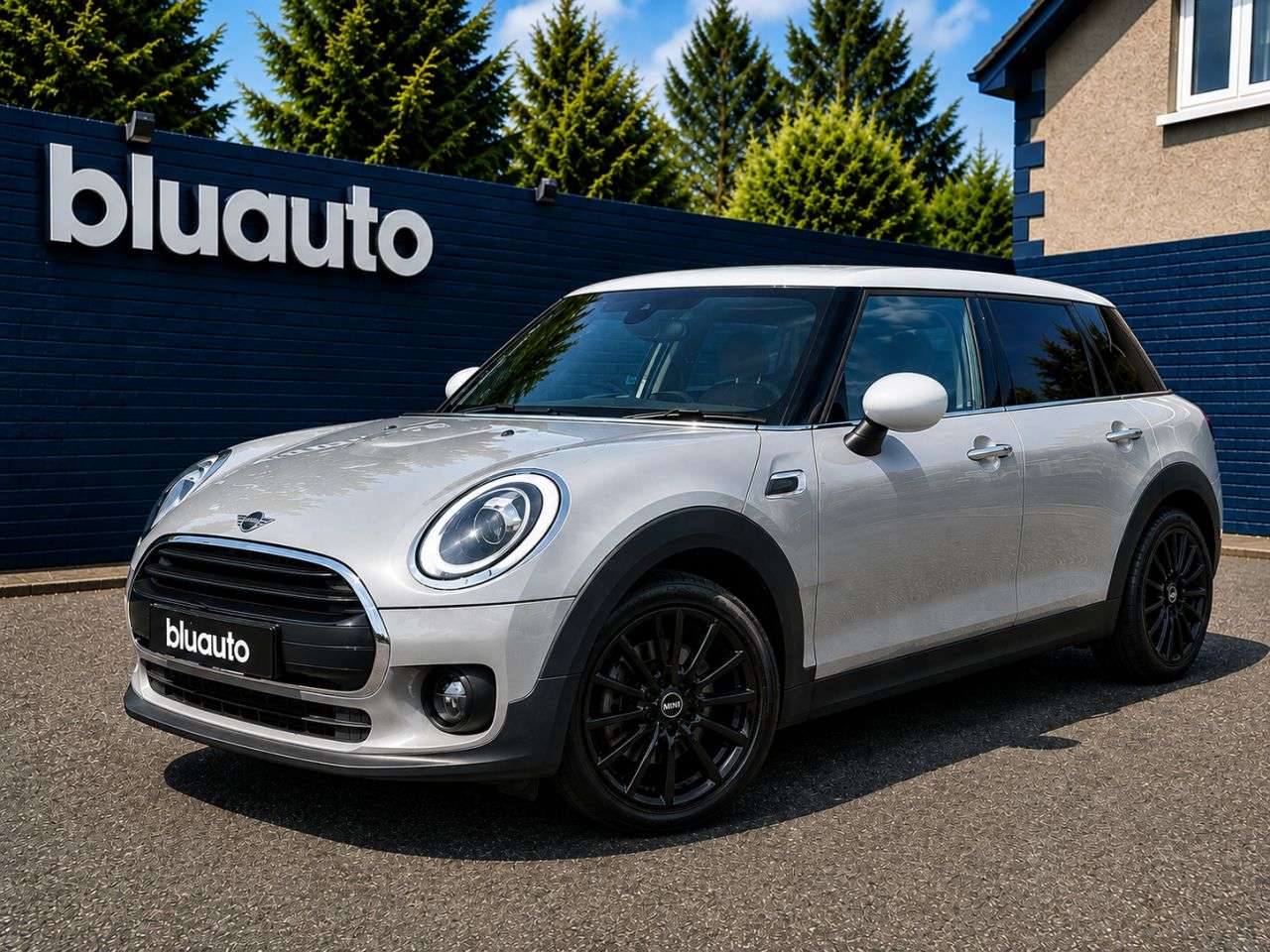 A 2020 MINI CLUBMAN 1.5 Cooper Classic Estate 6dr Petrol Steptronic Euro 6 (s/s) (136 ps) Heate A 2020 MINI CLUBMAN 1.5 Cooper Classic Estate 6dr Petrol Steptronic Euro 6 (s/s) (136 ps) Heate