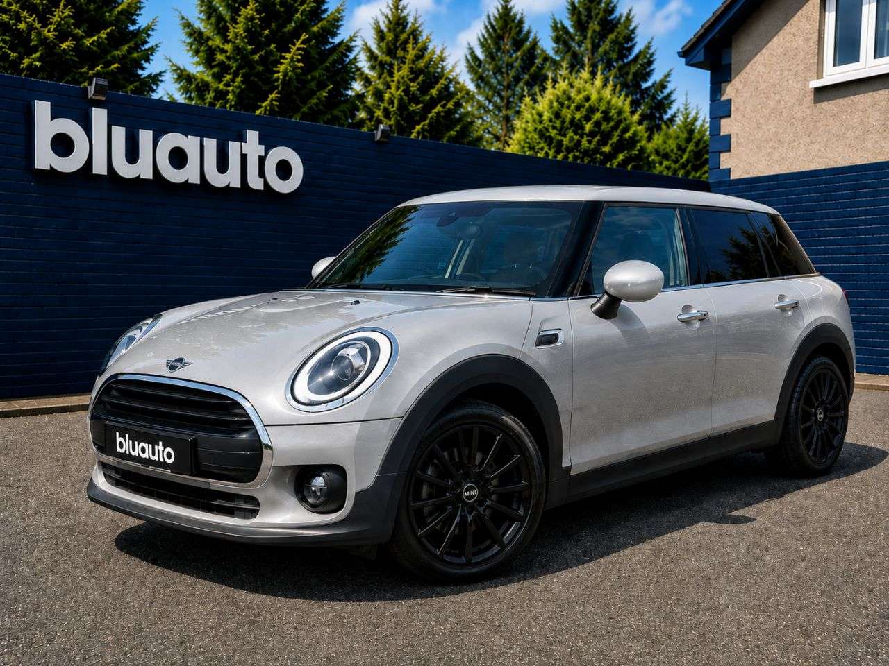 A 2020 MINI CLUBMAN 1.5 Cooper Classic Estate 6dr Petrol Steptronic Euro 6 (s/s) (136 ps) Heate A 2020 MINI CLUBMAN 1.5 Cooper Classic Estate 6dr Petrol Steptronic Euro 6 (s/s) (136 ps) Heate