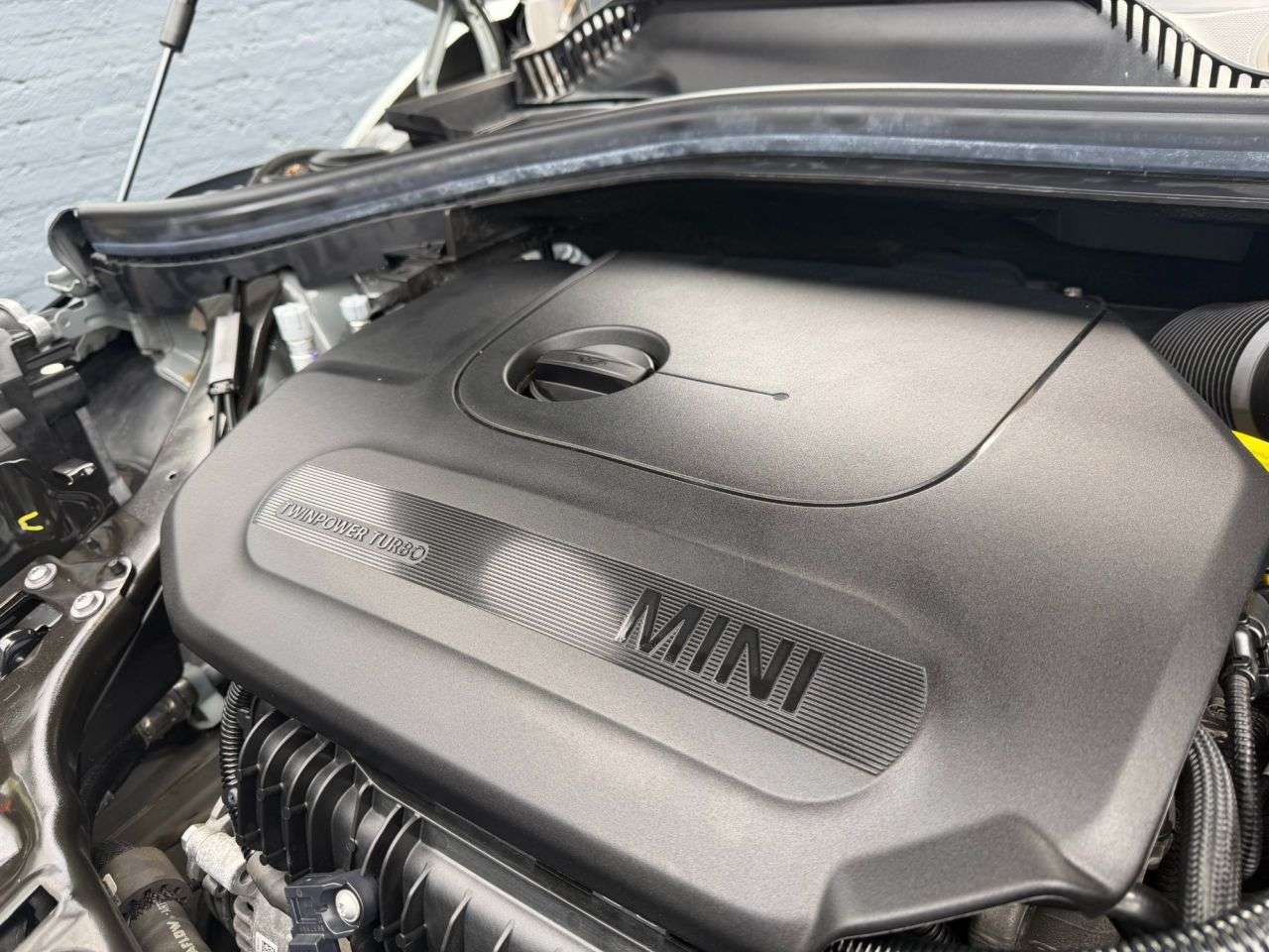 2020 MINI CLUBMAN 2020 MINI CLUBMAN