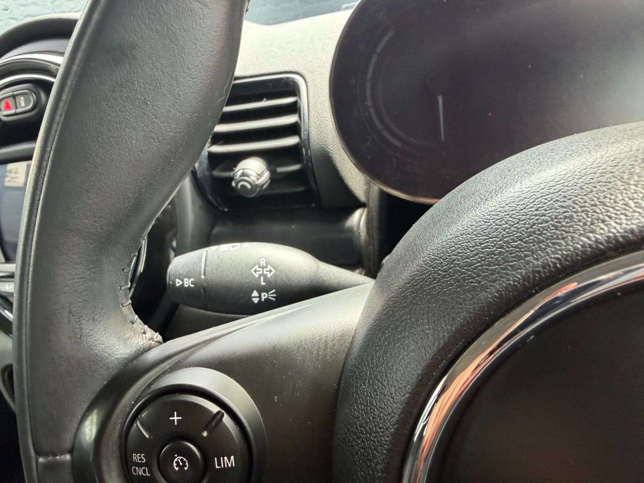 2020 MINI CLUBMAN 2020 MINI CLUBMAN
