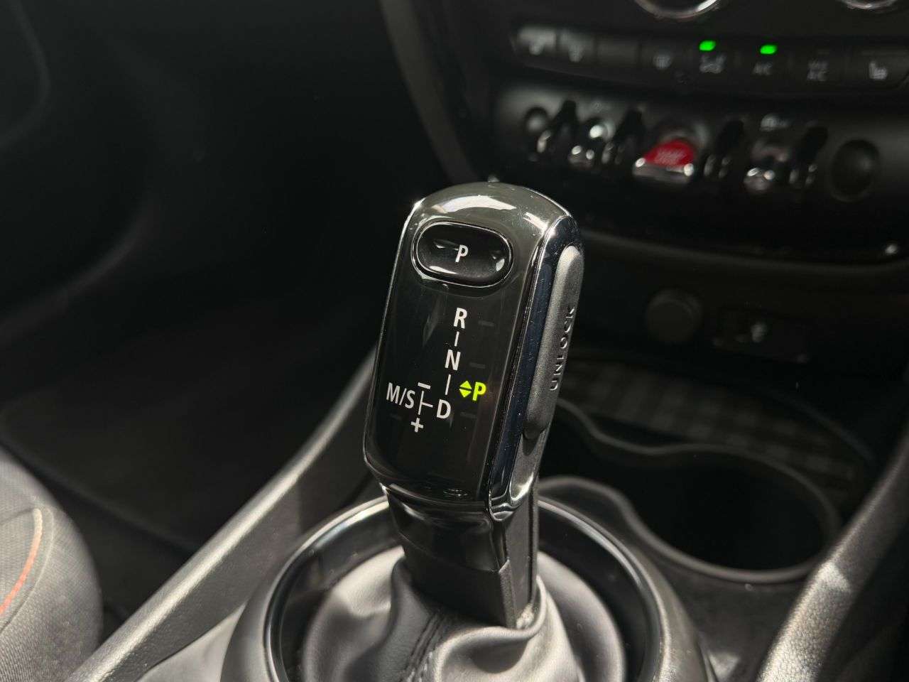 2020 MINI CLUBMAN 2020 MINI CLUBMAN