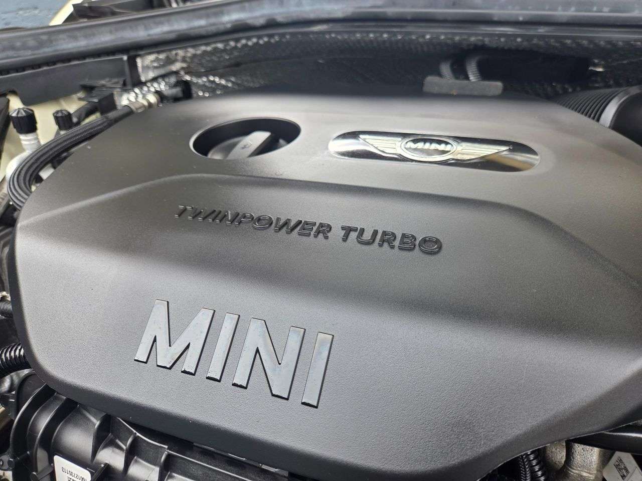 2016 MINI CLUBMAN 2016 MINI CLUBMAN