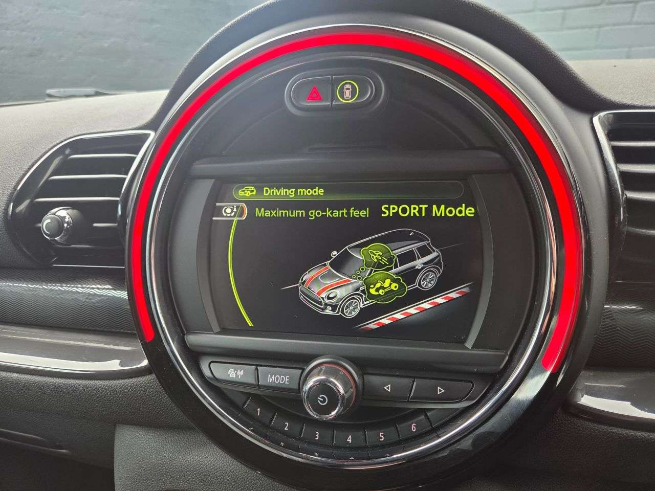 2016 MINI CLUBMAN 2016 MINI CLUBMAN