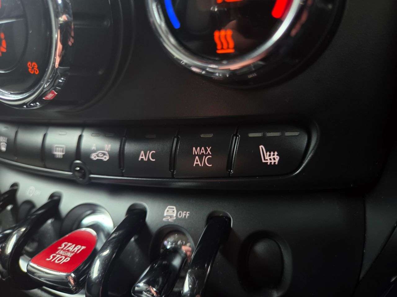 2016 MINI CLUBMAN 2016 MINI CLUBMAN