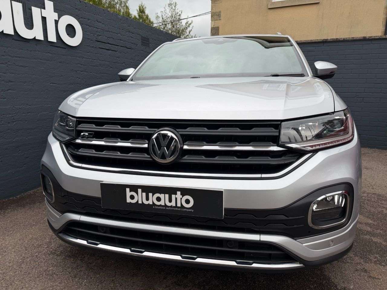 A 2019 VOLKSWAGEN T-CROSS 1.0 TSI R-Line SUV 5dr Petrol Manual Euro 6 (s/s) (115 ps) R Line Seats / A A 2019 VOLKSWAGEN T-CROSS 1.0 TSI R-Line SUV 5dr Petrol Manual Euro 6 (s/s) (115 ps) R Line Seats / A