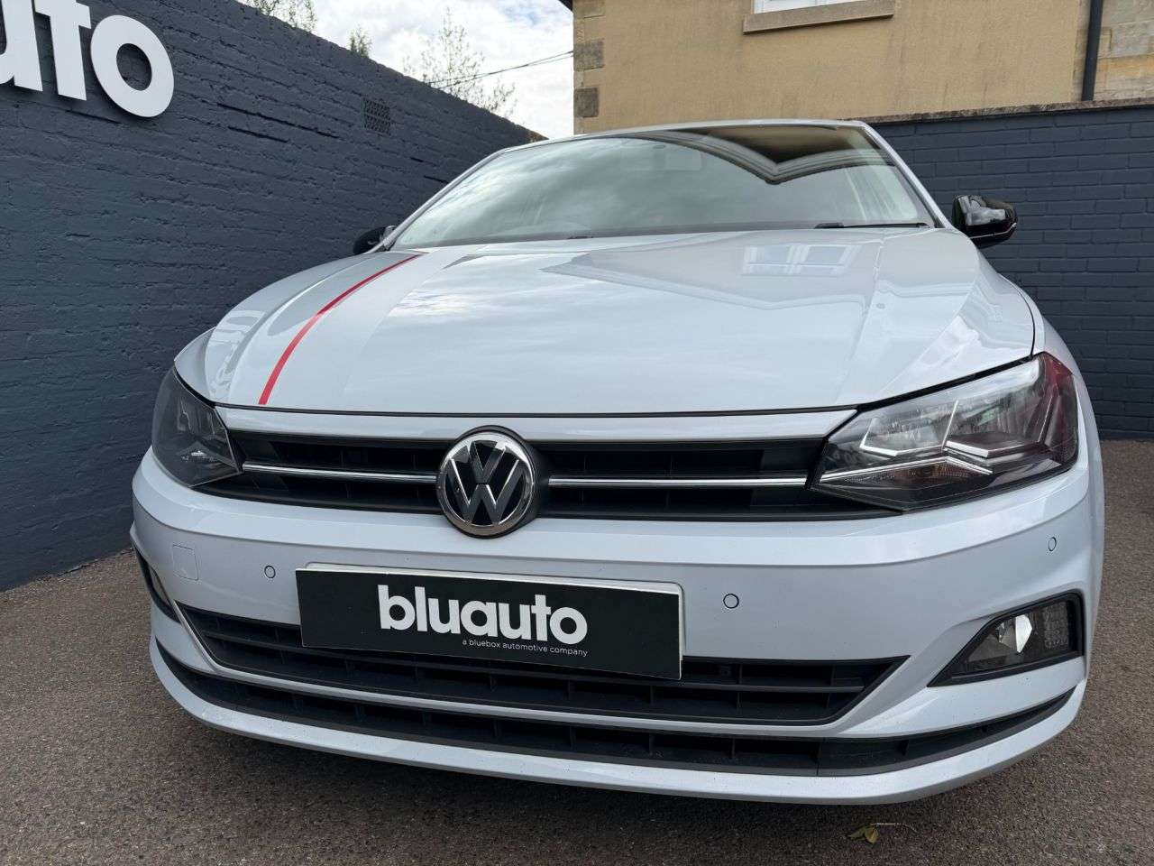 A 2020 VOLKSWAGEN POLO 1.0 TSI GPF beats Hatchback 5dr Petrol Manual Euro 6 (s/s) (95 ps) Front+Re A 2020 VOLKSWAGEN POLO 1.0 TSI GPF beats Hatchback 5dr Petrol Manual Euro 6 (s/s) (95 ps) Front+Re