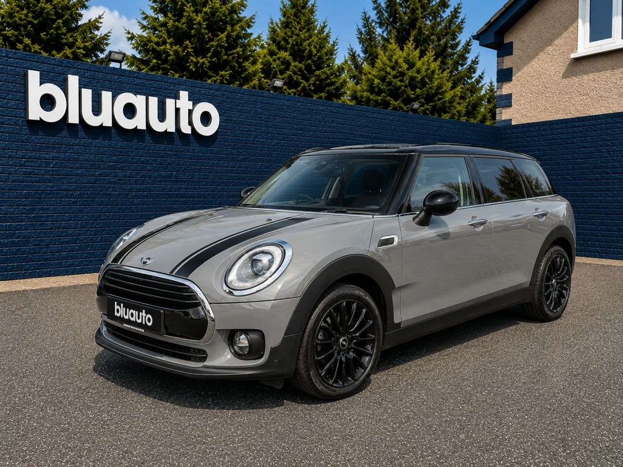 A 2017 MINI CLUBMAN 1.5 Cooper Estate 6dr Petrol Auto Euro 6 (s/s) (136 ps) A 2017 MINI CLUBMAN 1.5 Cooper Estate 6dr Petrol Auto Euro 6 (s/s) (136 ps)