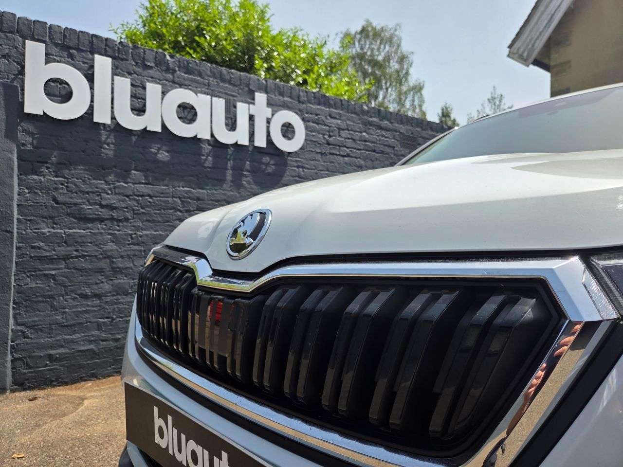 A 2021 SKODA KAMIQ 1.0 TSI SE SUV 5dr Petrol Manual Euro 6 (s/s) (95 ps) Rear Sensors, Apple C A 2021 SKODA KAMIQ 1.0 TSI SE SUV 5dr Petrol Manual Euro 6 (s/s) (95 ps) Rear Sensors, Apple C