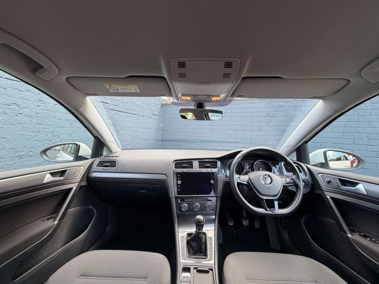 A 2017 VOLKSWAGEN GOLF 1.4 TSI SE Nav Estate 5dr Petrol Manual Euro 6 (s/s) (125 ps) Adaptive Crui A 2017 VOLKSWAGEN GOLF 1.4 TSI SE Nav Estate 5dr Petrol Manual Euro 6 (s/s) (125 ps) Adaptive Crui