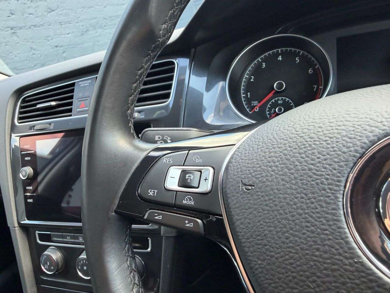 2017 VOLKSWAGEN GOLF 2017 VOLKSWAGEN GOLF