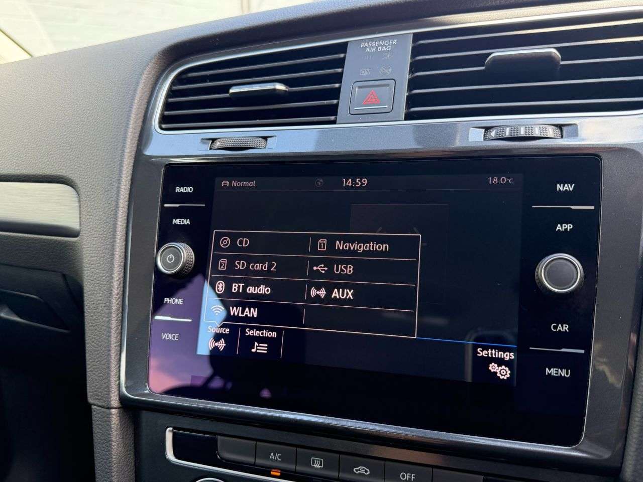 2017 VOLKSWAGEN GOLF 2017 VOLKSWAGEN GOLF