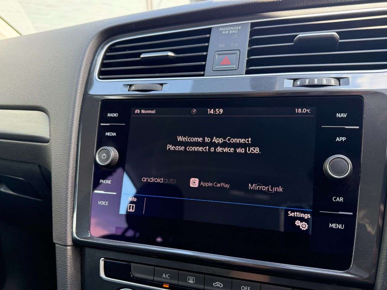 2017 VOLKSWAGEN GOLF 2017 VOLKSWAGEN GOLF