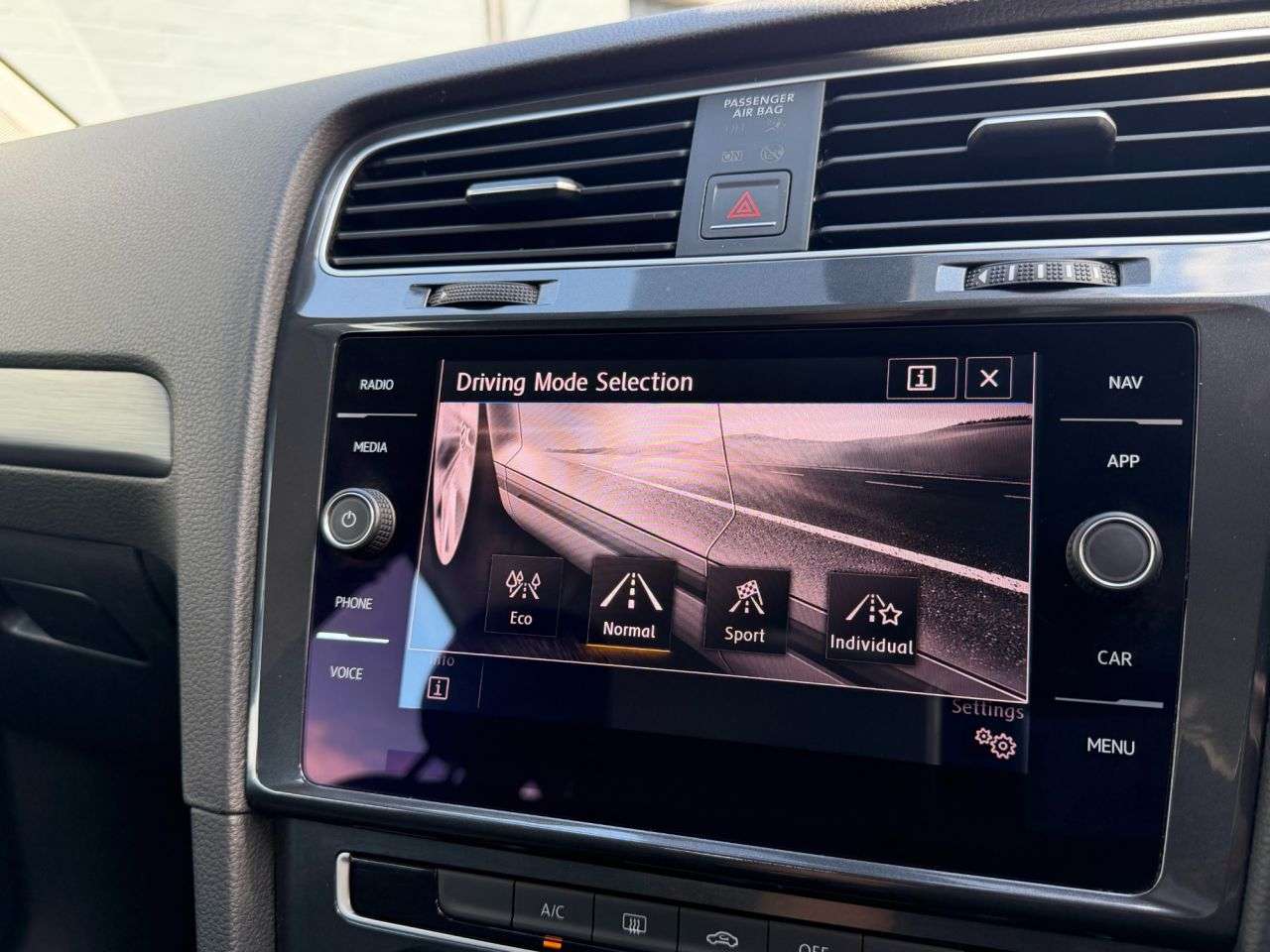 2017 VOLKSWAGEN GOLF 2017 VOLKSWAGEN GOLF