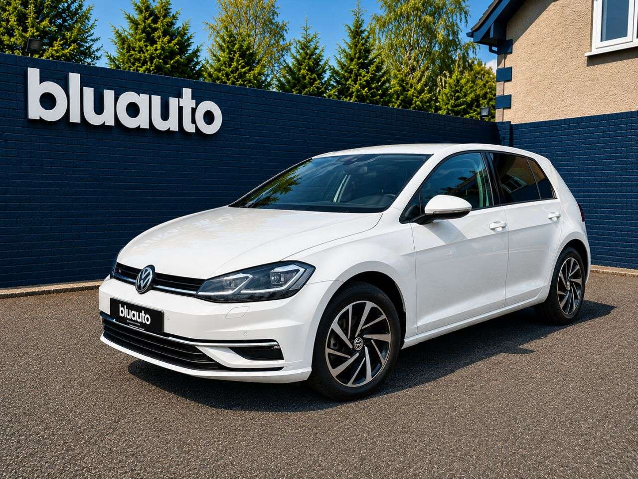 A 2020 VOLKSWAGEN GOLF 1.5 TSI EVO Match Edition Hatchback 5dr Petrol DSG Euro 6 (s/s) (150 ps) He A 2020 VOLKSWAGEN GOLF 1.5 TSI EVO Match Edition Hatchback 5dr Petrol DSG Euro 6 (s/s) (150 ps) He