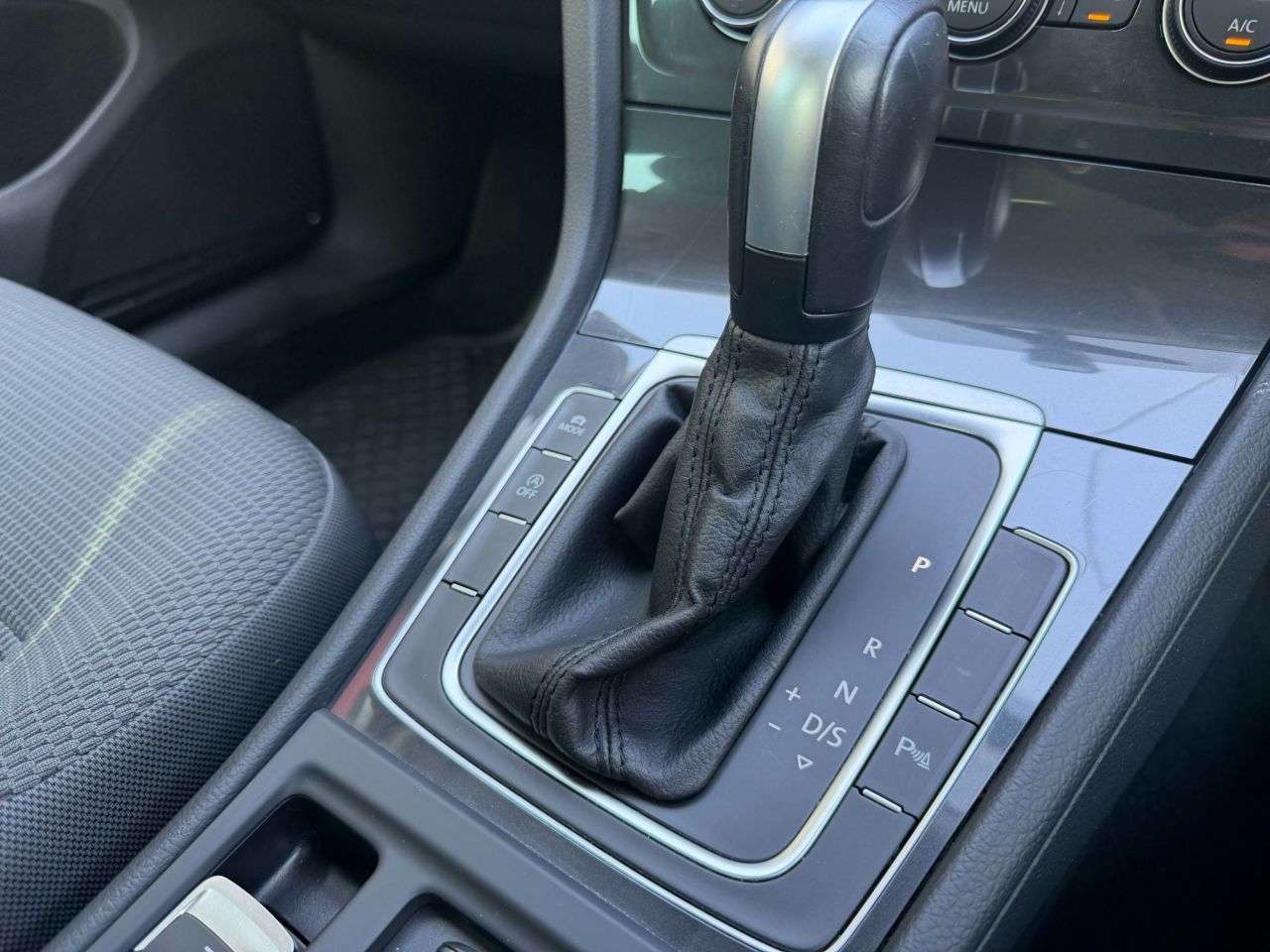 2020 VOLKSWAGEN GOLF 2020 VOLKSWAGEN GOLF