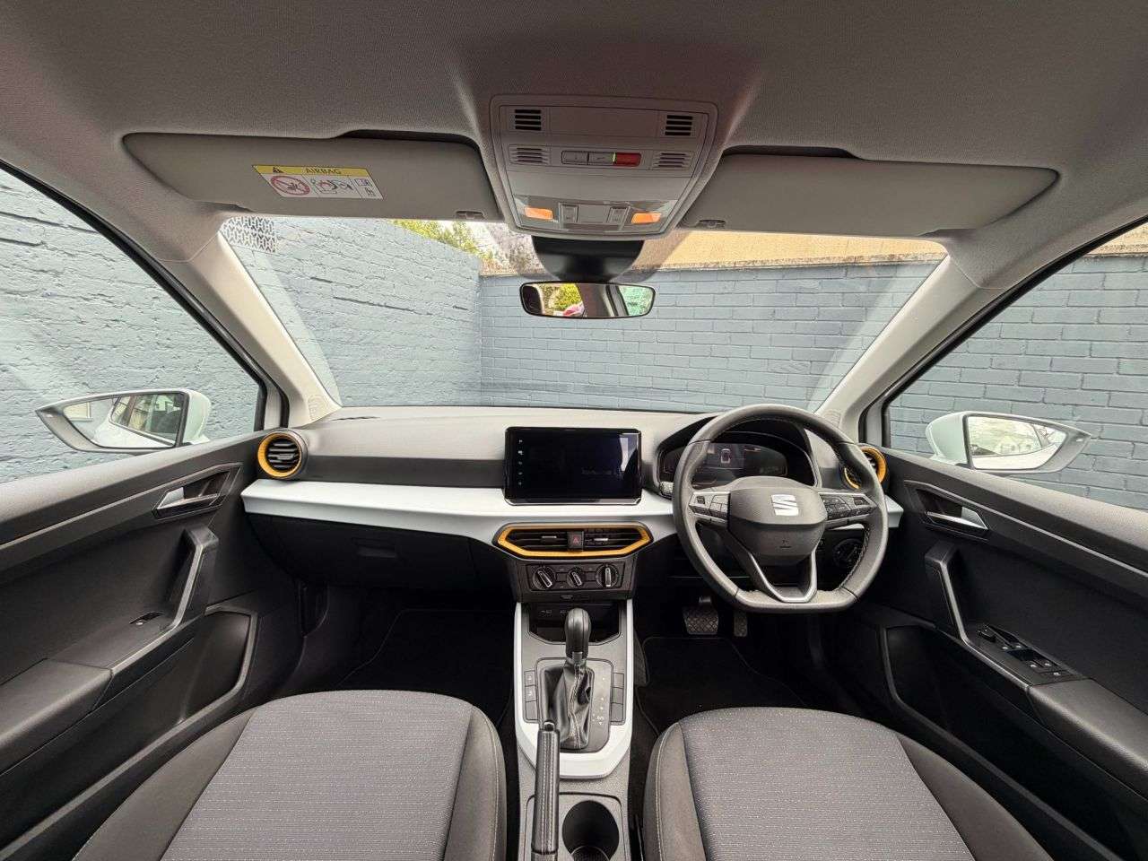 A 2023 SEAT ARONA 1.0 TSI SE Technology SUV 5dr Petrol DSG Euro 6 (s/s) (110 ps) Apple Car Pl A 2023 SEAT ARONA 1.0 TSI SE Technology SUV 5dr Petrol DSG Euro 6 (s/s) (110 ps) Apple Car Pl