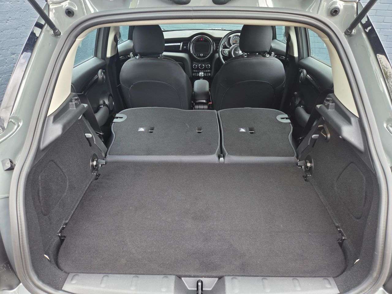 2017 MINI HATCH 2017 MINI HATCH