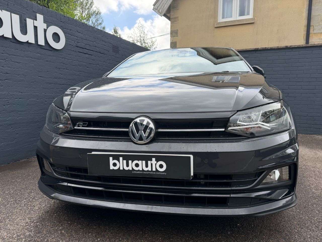 A 2018 VOLKSWAGEN POLO 1.0 TSI R-Line Hatchback 5dr Petrol Manual Euro 6 (s/s) (95 ps) F&R Sensors A 2018 VOLKSWAGEN POLO 1.0 TSI R-Line Hatchback 5dr Petrol Manual Euro 6 (s/s) (95 ps) F&R Sensors