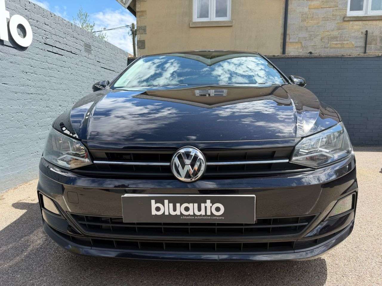 A 2018 VOLKSWAGEN POLO 1.0 TSI SE Hatchback 5dr Petrol Manual Euro 6 (s/s) (95 ps) Apple Car Play A 2018 VOLKSWAGEN POLO 1.0 TSI SE Hatchback 5dr Petrol Manual Euro 6 (s/s) (95 ps) Apple Car Play