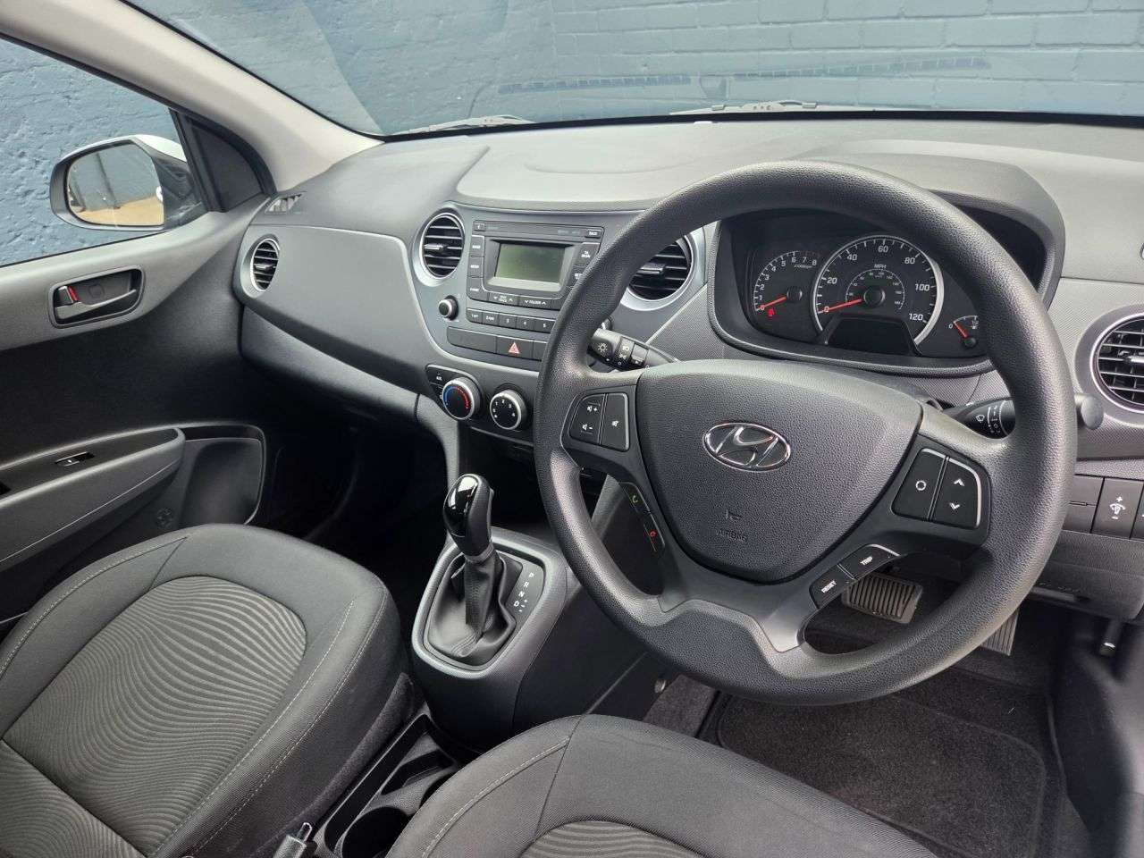 2017 HYUNDAI I10 2017 HYUNDAI I10