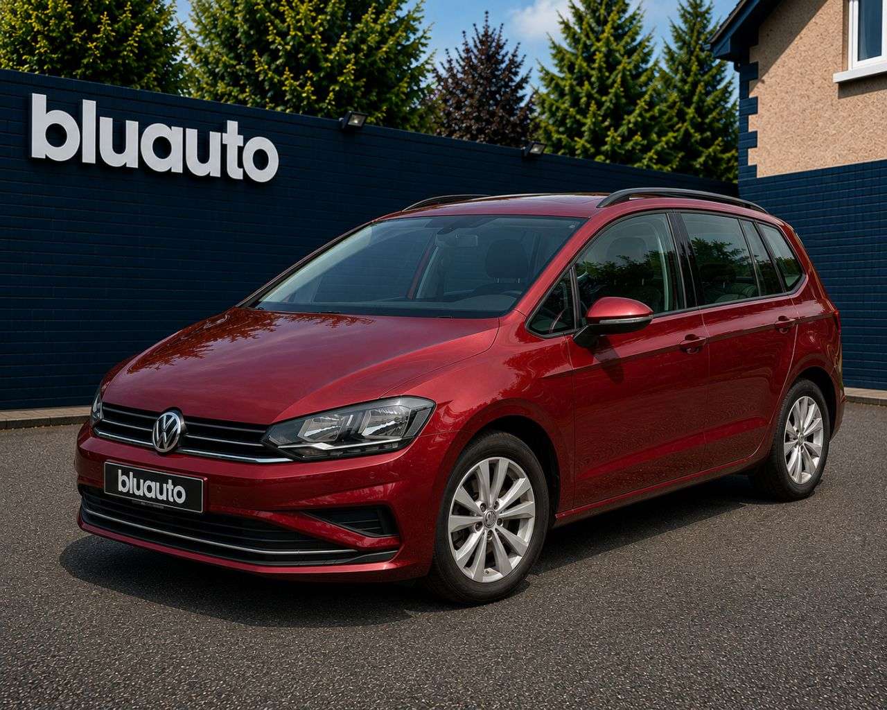 A 2018 VOLKSWAGEN GOLF SV 1.5 TSI EVO SE Nav MPV 5dr Petrol DSG Euro 6 (s/s) (130 ps) Front+Rear Sens A 2018 VOLKSWAGEN GOLF SV 1.5 TSI EVO SE Nav MPV 5dr Petrol DSG Euro 6 (s/s) (130 ps) Front+Rear Sens
