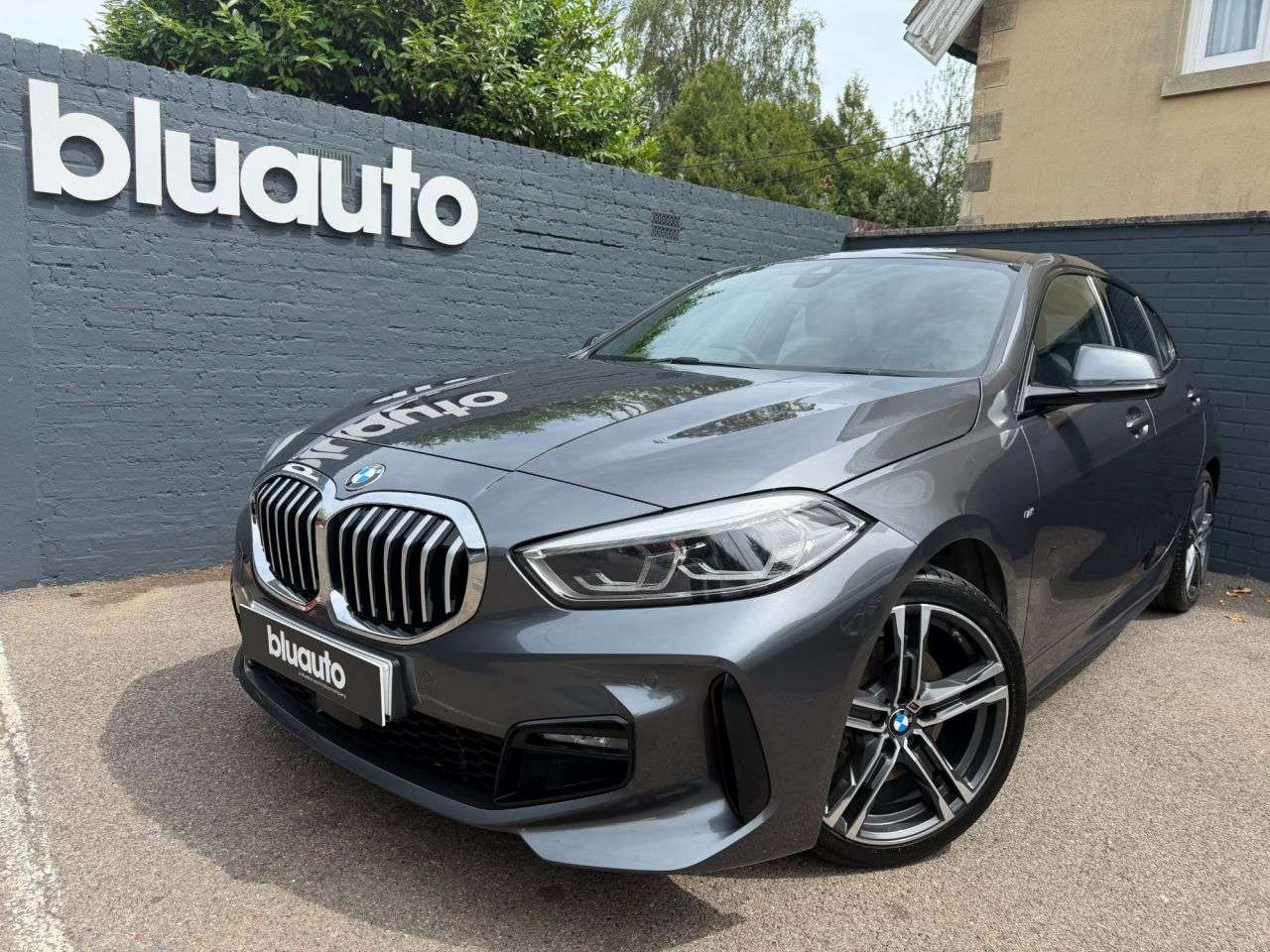 A 2020 BMW 1 SERIES 1.5 118i M Sport Hatchback 5dr Petrol DCT Euro 6 (s/s) (140 ps) Memory Seat A 2020 BMW 1 SERIES 1.5 118i M Sport Hatchback 5dr Petrol DCT Euro 6 (s/s) (140 ps) Memory Seat