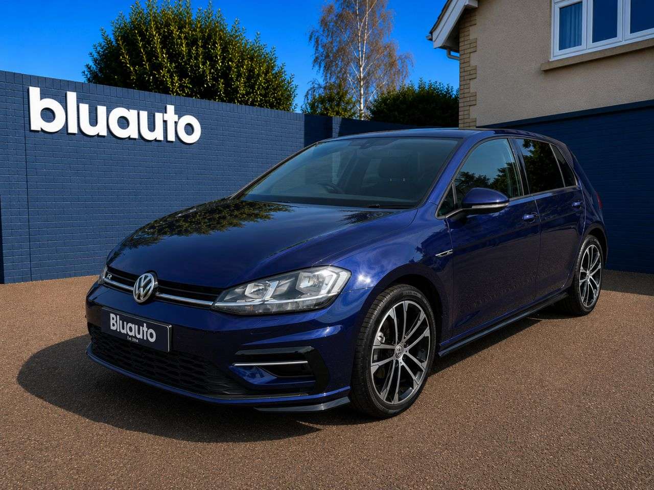A 2018 VOLKSWAGEN GOLF 1.5 TSI EVO R-Line Hatchback 5dr Petrol Manual Euro 6 (s/s) (150 ps) A 2018 VOLKSWAGEN GOLF 1.5 TSI EVO R-Line Hatchback 5dr Petrol Manual Euro 6 (s/s) (150 ps)