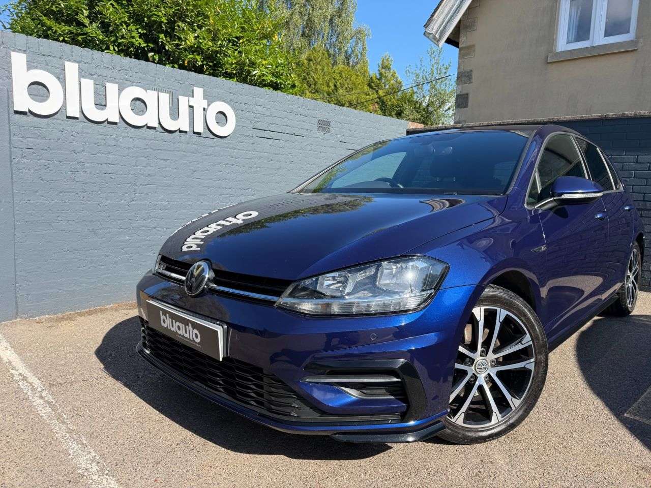 A 2018 VOLKSWAGEN GOLF 1.5 TSI EVO R-Line Hatchback 5dr Petrol Manual Euro 6 (s/s) (150 ps) Adapti A 2018 VOLKSWAGEN GOLF 1.5 TSI EVO R-Line Hatchback 5dr Petrol Manual Euro 6 (s/s) (150 ps) Adapti