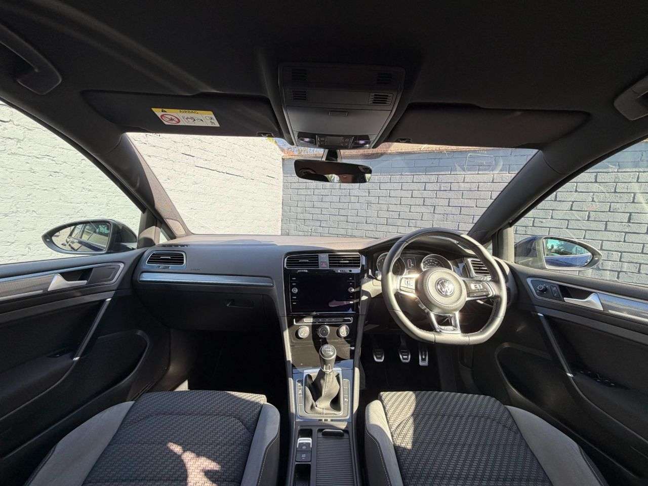 A 2018 VOLKSWAGEN GOLF 1.5 TSI EVO R-Line Hatchback 5dr Petrol Manual Euro 6 (s/s) (150 ps) Adapti A 2018 VOLKSWAGEN GOLF 1.5 TSI EVO R-Line Hatchback 5dr Petrol Manual Euro 6 (s/s) (150 ps) Adapti