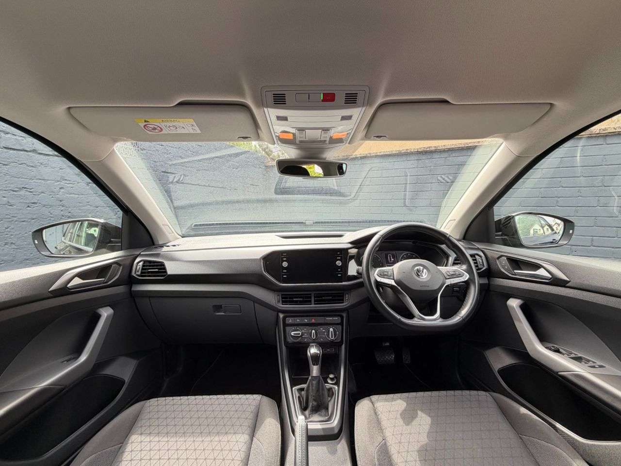 A 2019 VOLKSWAGEN T-CROSS 1.0 TSI SE SUV 5dr Petrol DSG Euro 6 (s/s) (115 ps) F&R Sensor, Heated Seat A 2019 VOLKSWAGEN T-CROSS 1.0 TSI SE SUV 5dr Petrol DSG Euro 6 (s/s) (115 ps) F&R Sensor, Heated Seat