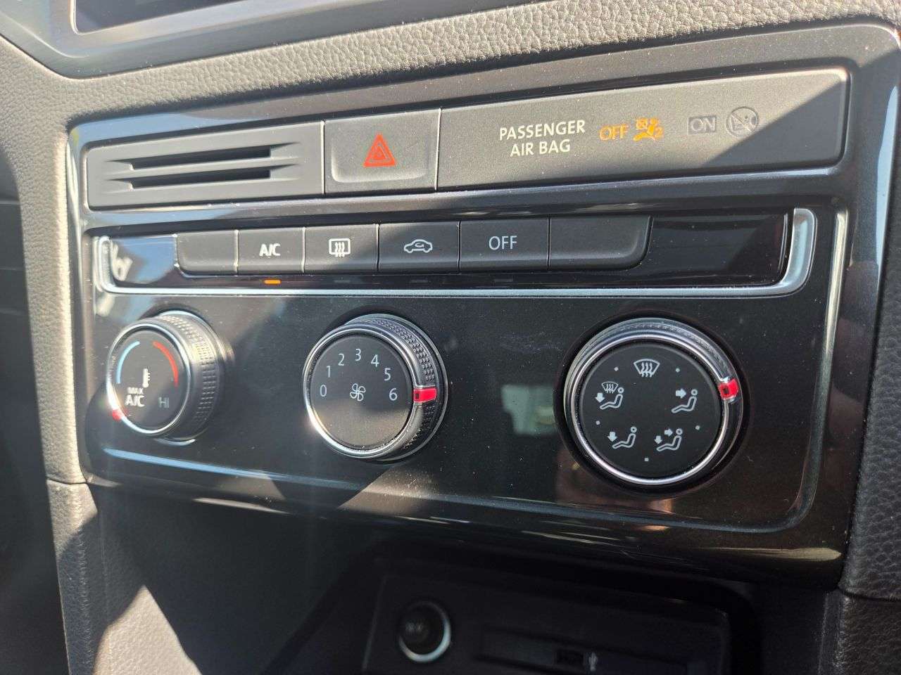 2019 VOLKSWAGEN GOLF SV 2019 VOLKSWAGEN GOLF SV
