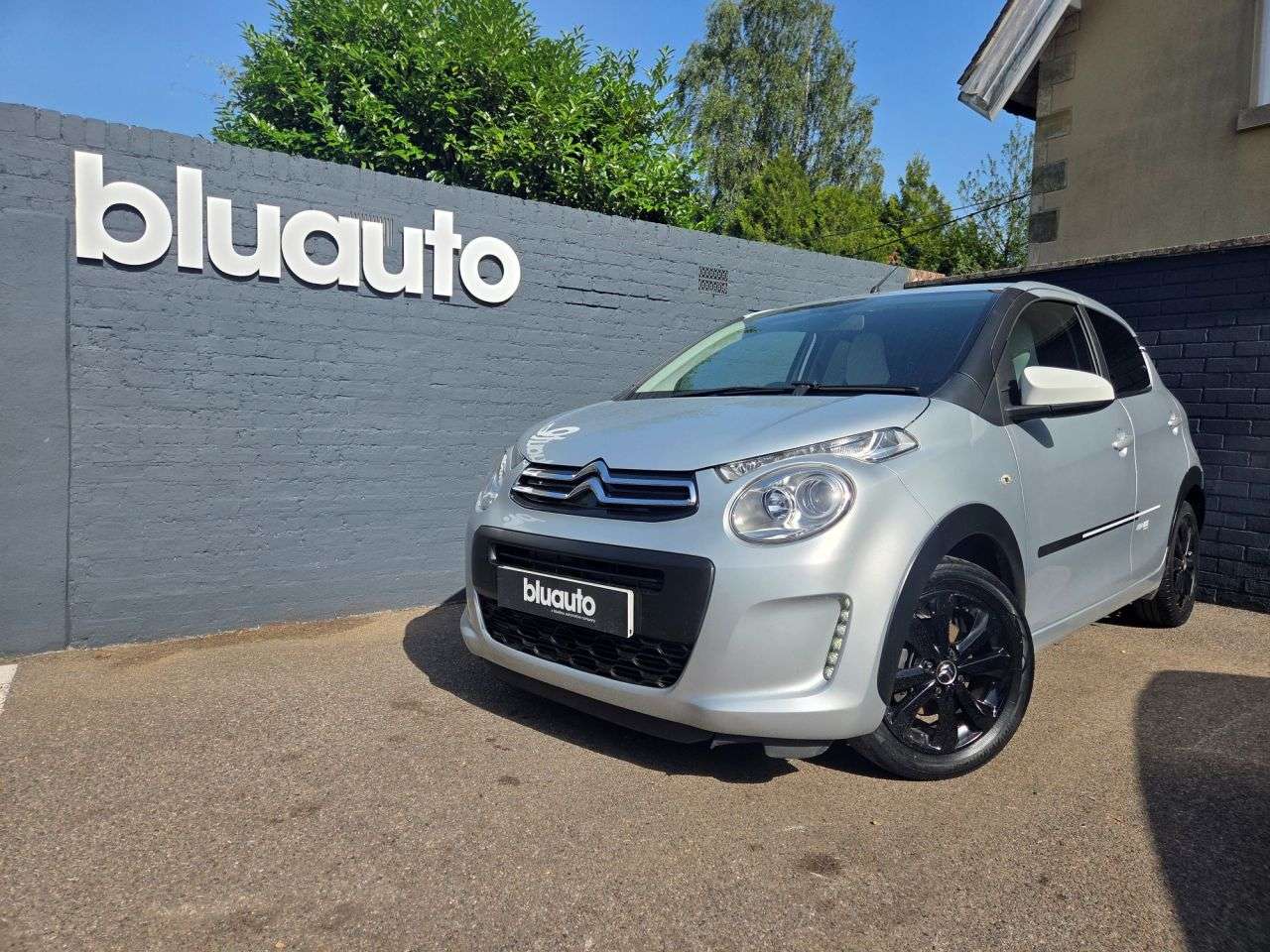 A 2019 CITROEN C1 1.0 VTi Urban Ride Hatchback 5dr Petrol Manual Euro 6 (s/s) (72 ps) Apple C A 2019 CITROEN C1 1.0 VTi Urban Ride Hatchback 5dr Petrol Manual Euro 6 (s/s) (72 ps) Apple C