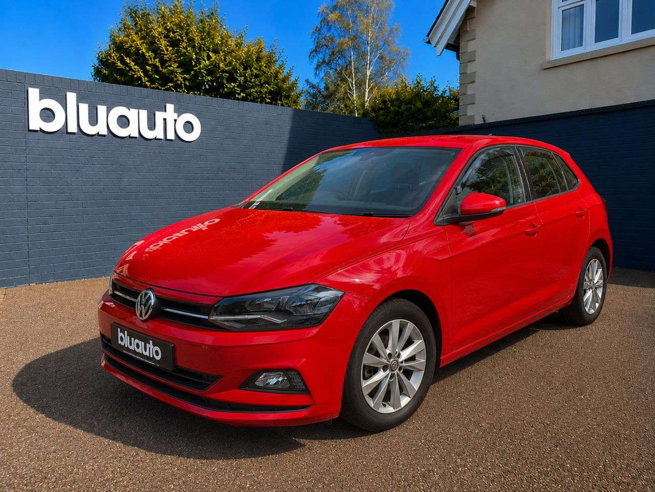 A 2018 VOLKSWAGEN POLO 1.0 TSI SE Hatchback 5dr Petrol Manual Euro 6 (s/s) (95 ps) A 2018 VOLKSWAGEN POLO 1.0 TSI SE Hatchback 5dr Petrol Manual Euro 6 (s/s) (95 ps)
