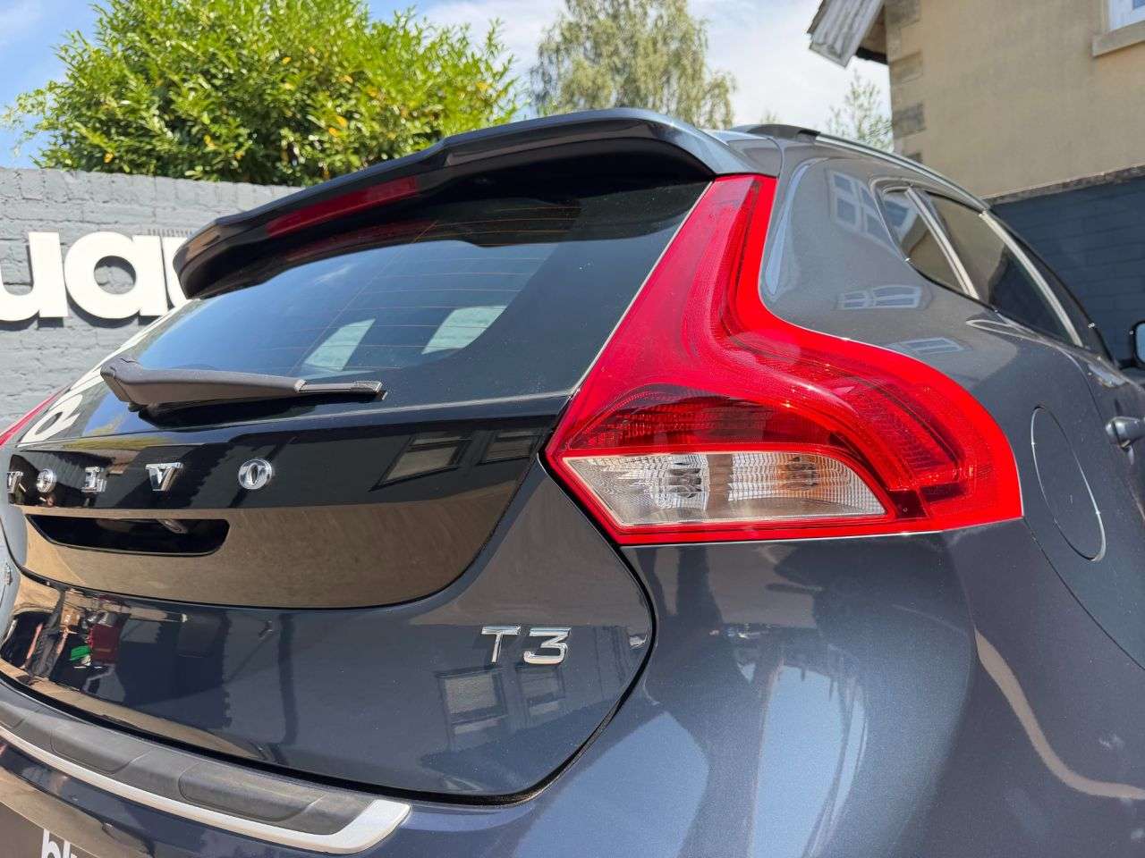 2018 VOLVO V40 CROSS COUNTRY 2018 VOLVO V40 CROSS COUNTRY