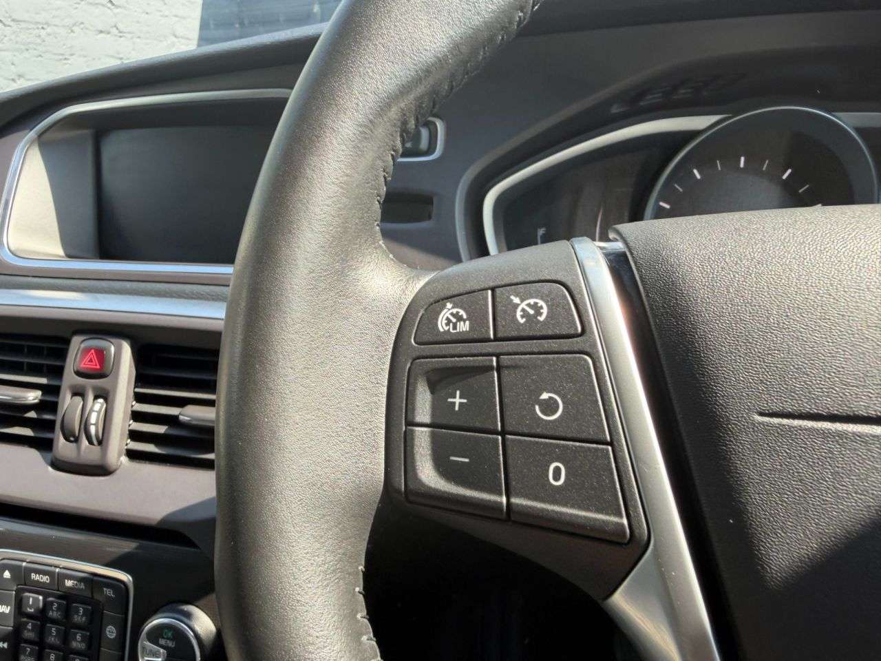 2018 VOLVO V40 CROSS COUNTRY 2018 VOLVO V40 CROSS COUNTRY