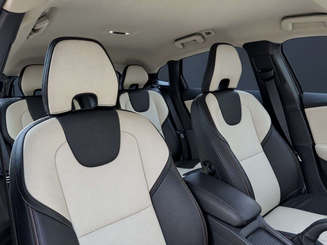 2018 VOLVO V40 CROSS COUNTRY 2018 VOLVO V40 CROSS COUNTRY
