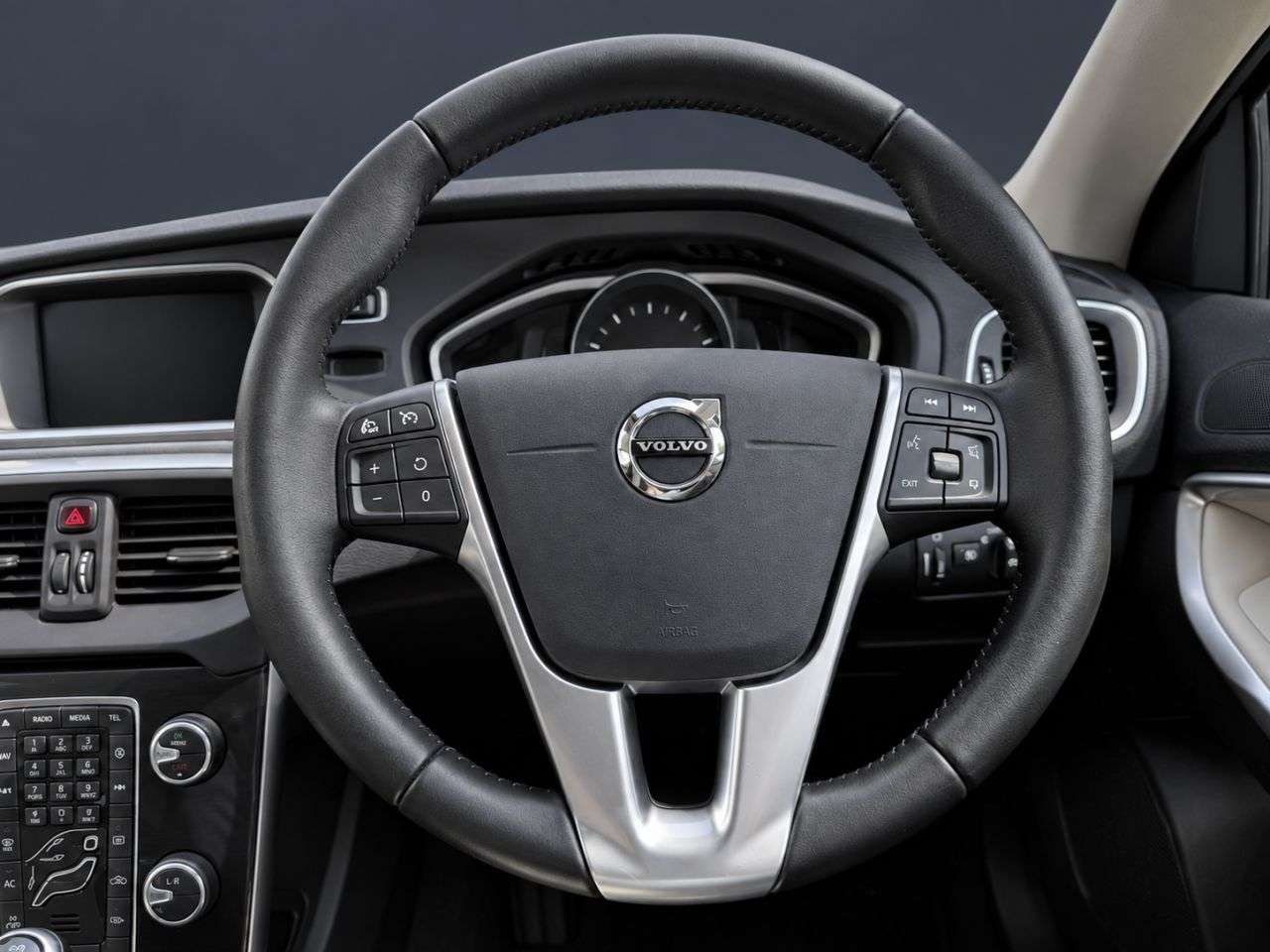 2018 VOLVO V40 CROSS COUNTRY 2018 VOLVO V40 CROSS COUNTRY