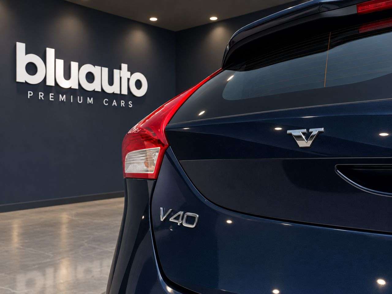 2018 VOLVO V40 CROSS COUNTRY 2018 VOLVO V40 CROSS COUNTRY