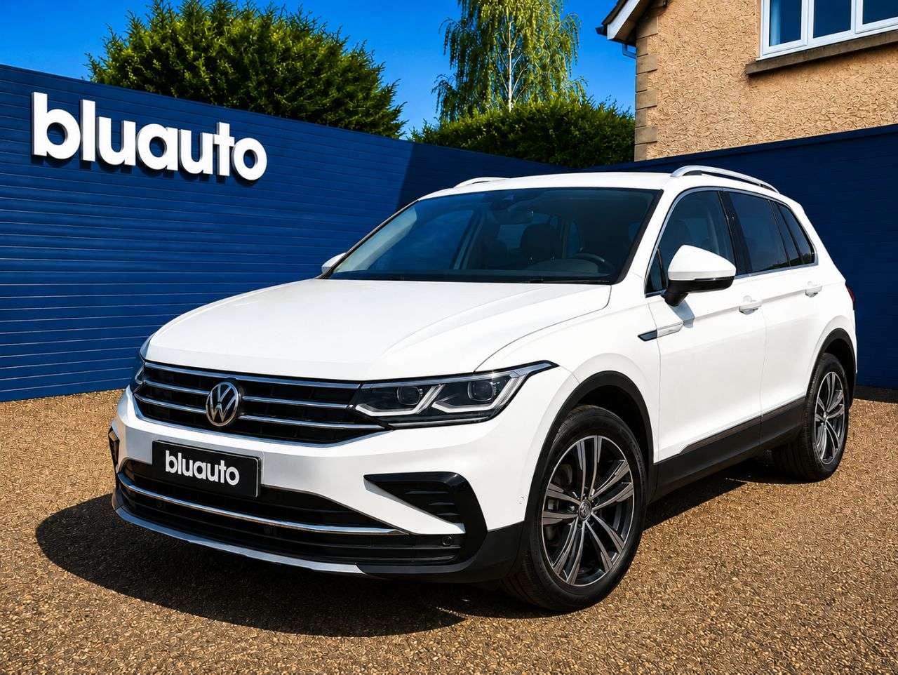 A 2023 VOLKSWAGEN TIGUAN 1.5 TSI Elegance SUV 5dr Petrol DSG Euro 6 (s/s) (150 ps) Heated Steering W A 2023 VOLKSWAGEN TIGUAN 1.5 TSI Elegance SUV 5dr Petrol DSG Euro 6 (s/s) (150 ps) Heated Steering W