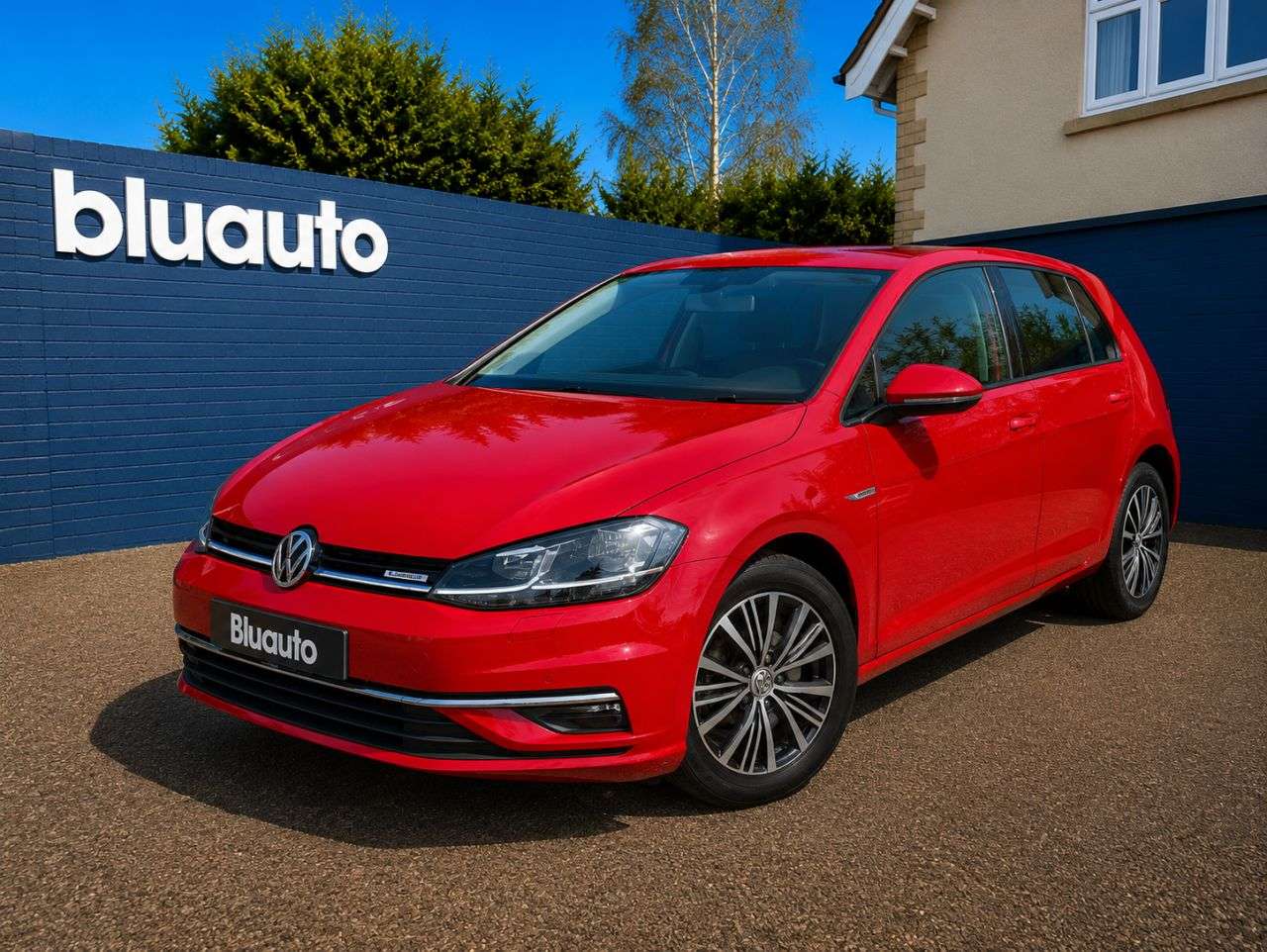 A 2018 VOLKSWAGEN GOLF 1.5 TSI EVO SE Nav Hatchback 5dr Petrol DSG Euro 6 (s/s) (130 ps) A 2018 VOLKSWAGEN GOLF 1.5 TSI EVO SE Nav Hatchback 5dr Petrol DSG Euro 6 (s/s) (130 ps)