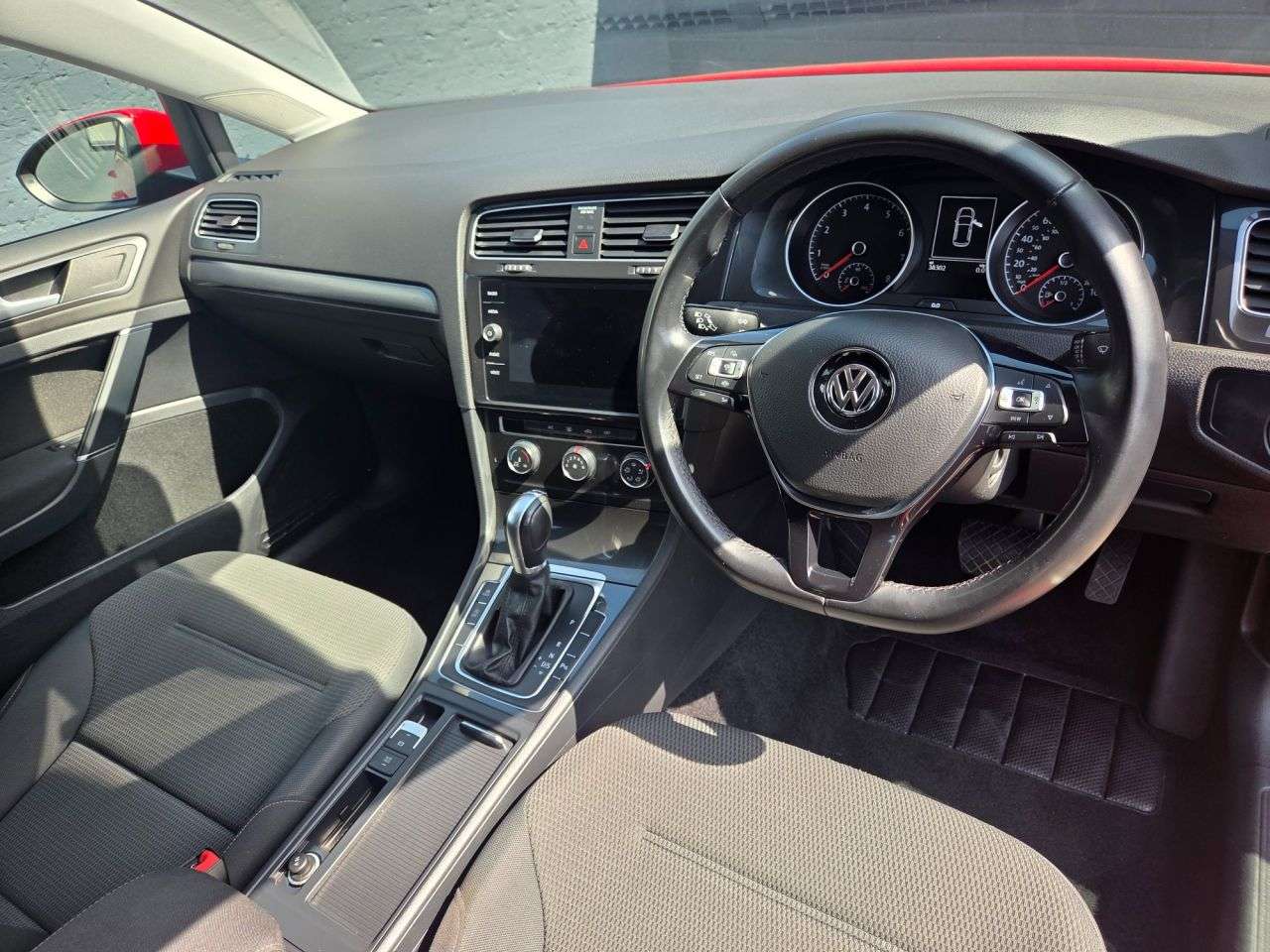 2018 VOLKSWAGEN GOLF 2018 VOLKSWAGEN GOLF