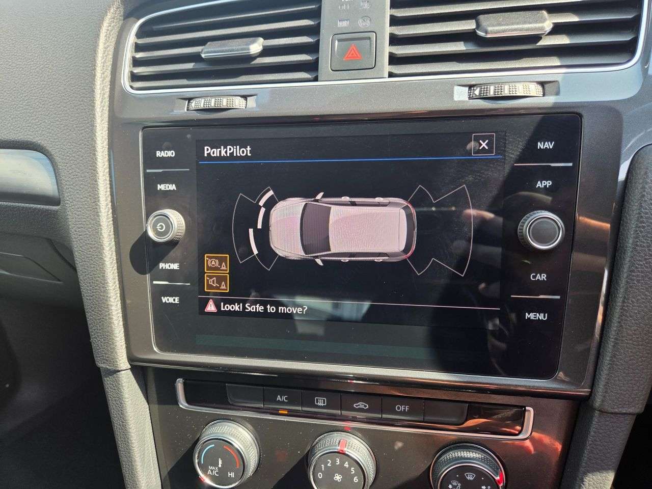 2018 VOLKSWAGEN GOLF 2018 VOLKSWAGEN GOLF