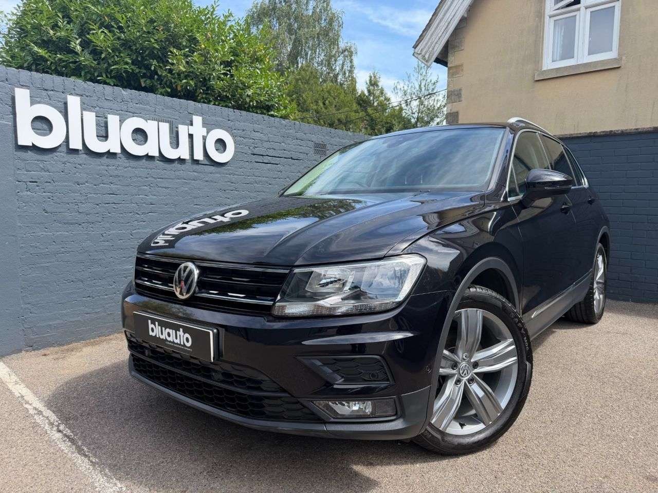 A 2019 VOLKSWAGEN TIGUAN 1.5 TSI EVO Match SUV 5dr Petrol Manual Euro 6 (s/s) (130 ps) Adaptive Crui A 2019 VOLKSWAGEN TIGUAN 1.5 TSI EVO Match SUV 5dr Petrol Manual Euro 6 (s/s) (130 ps) Adaptive Crui