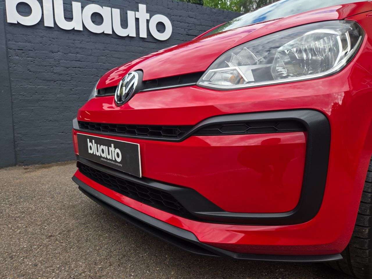 2017 VOLKSWAGEN UP! 2017 VOLKSWAGEN UP!