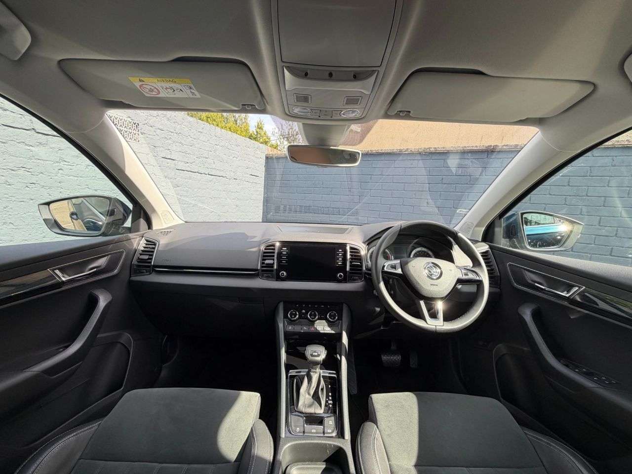 A 2019 SKODA KAROQ 1.5 TSI ACT SE L SUV 5dr Petrol DSG Euro 6 (s/s) (150 ps) Over £3k Extras / A 2019 SKODA KAROQ 1.5 TSI ACT SE L SUV 5dr Petrol DSG Euro 6 (s/s) (150 ps) Over £3k Extras /